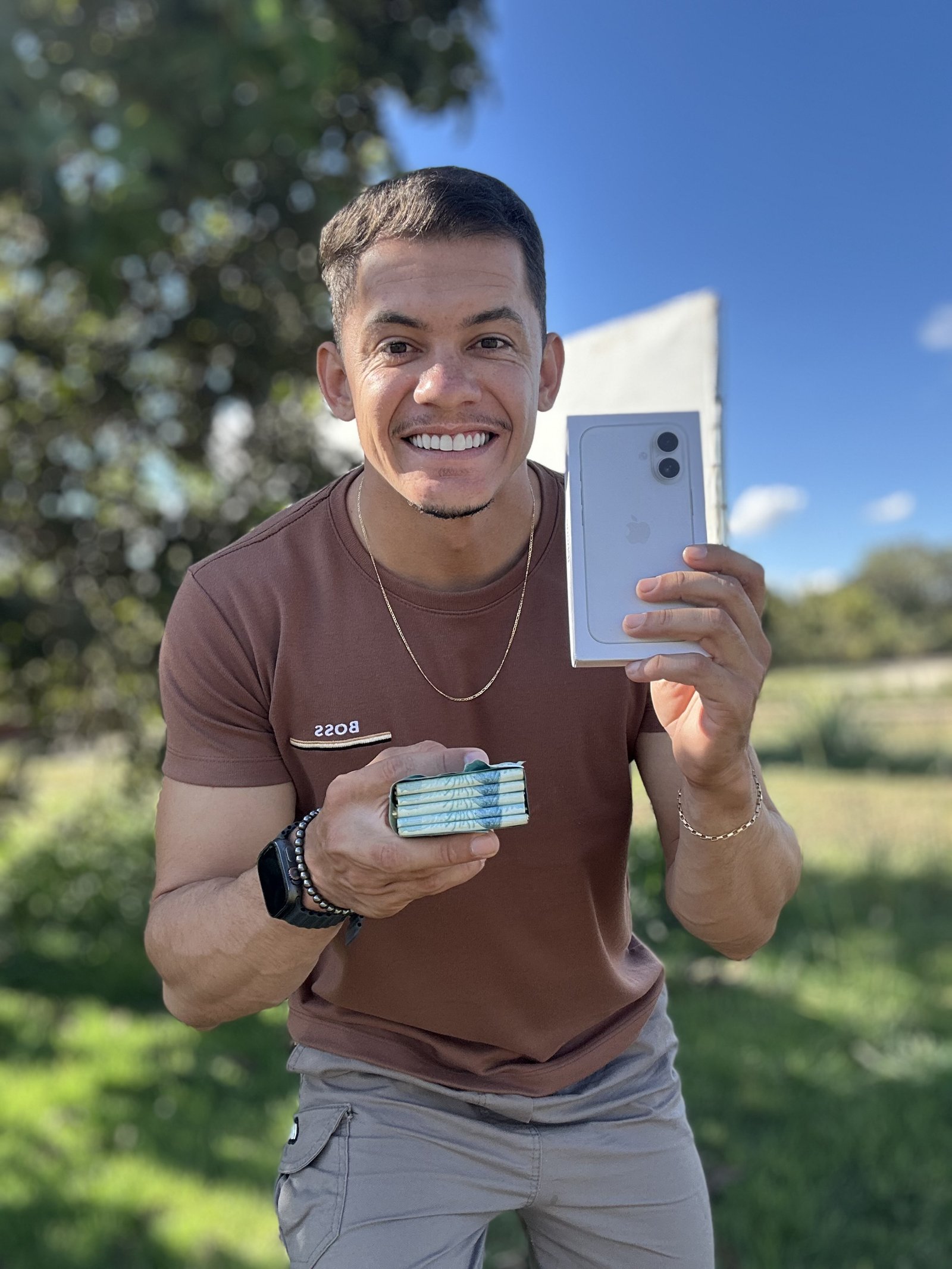 iPhone 16 ou 6.000,00 reais 💵 